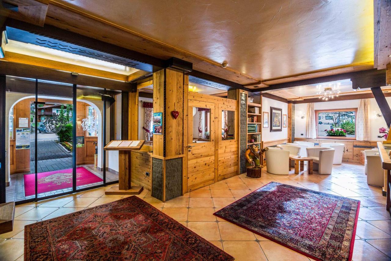 Hotel Salvan Campitello di Fassa Exteriér fotografie